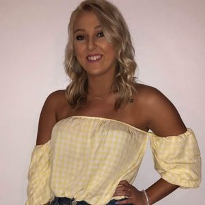 Meet your Posher, Madison